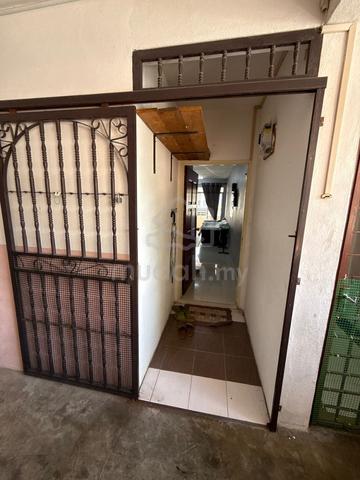 Halaman Cendana 1