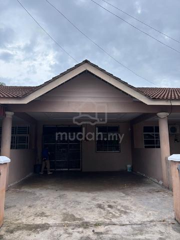 Rumah Sewa Kijal 1