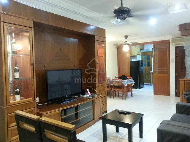 GURNEY PARK CONDO @ Between Gurney Plaza, Paragon Mall, G-Hotel 1