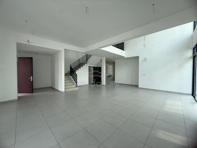 Cheras @ Batu 9 Orchid Hills 3 Storey Superlink House for Sale 1