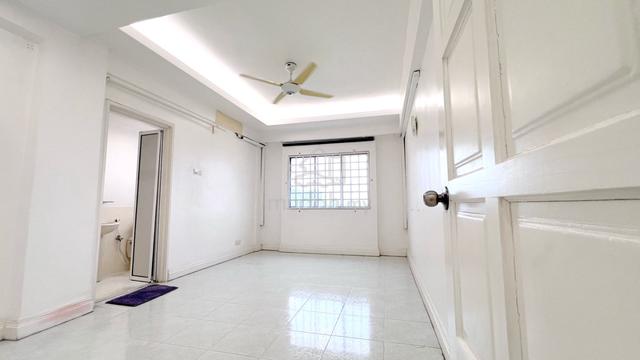 Taman Anggerik Villa 1