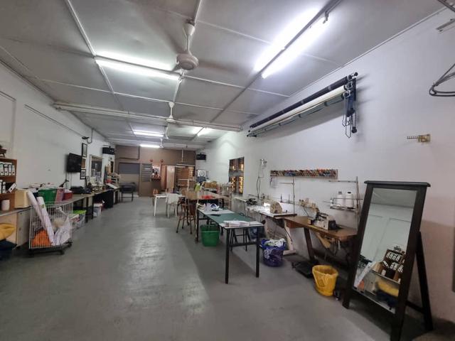 Single Story Bungalow house with Workshop @ Kg Laksamana Batu Caves 1