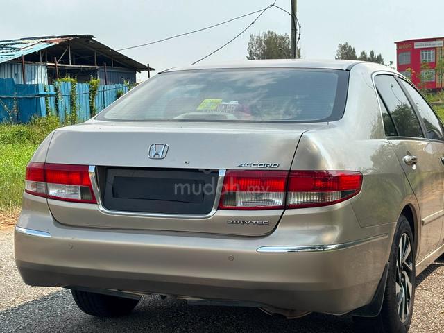 2004 Honda ACCORD 2.0 VTI (A) - 5