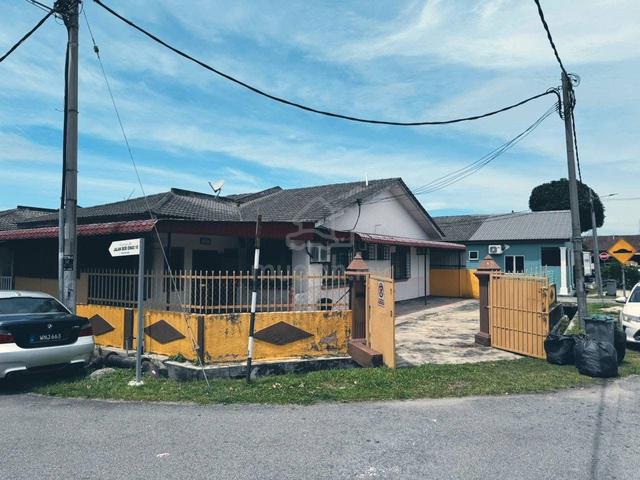 [CORNER LOT MURAH] Single Storey Terrace Taman Seri Telok Mas Melaka 1