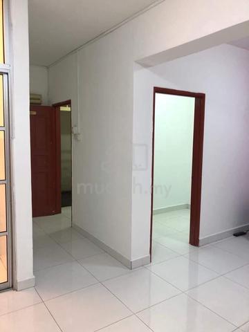 Sri Gotong Apartment 3