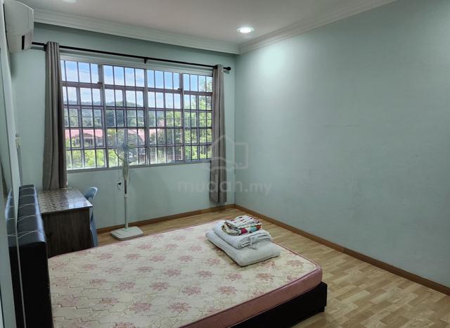 Room for Single Lady 1
