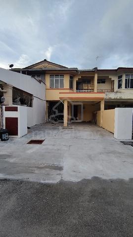 1 single bedroom for rent in Bukit Beruntung 1
