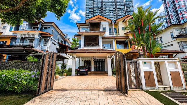 2.5 Storey Semi Detached House Jalan Plumbum, Seksyen 7 Shah Alam 1