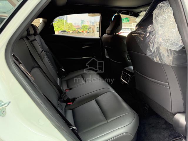 2025 Toyota CROWN Sport 2.5 Z - 6A Condition - 5