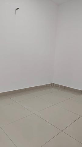 Seri Mutiara Apartments (Seri Alam) 1
