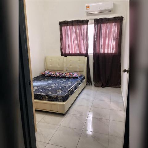 Medium Room. Masuk June.Male 1