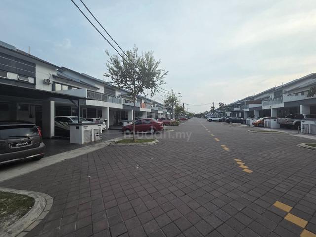 Grounfloor Townhouse Kita Bayu,Cybersouth 1