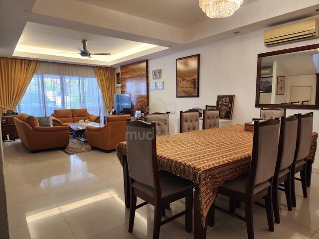 Room for rent in Bandar Utama - single woman owner, woman renter only 1