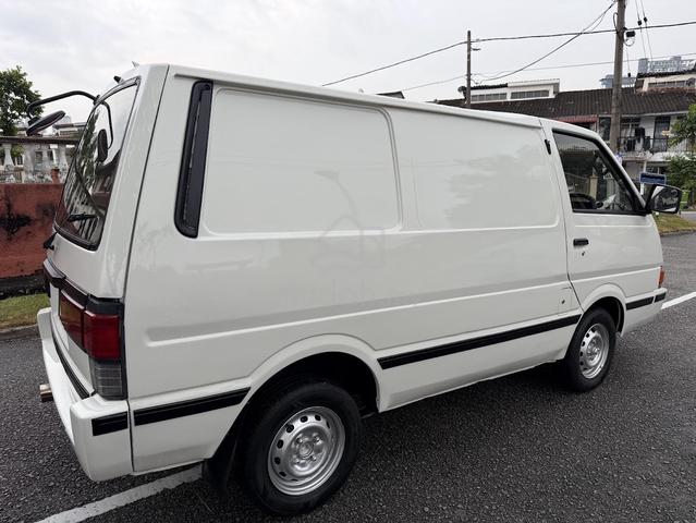 Nissan VANETTE C22 FULL PANEL VAN AIRCOND SEJUK - 2