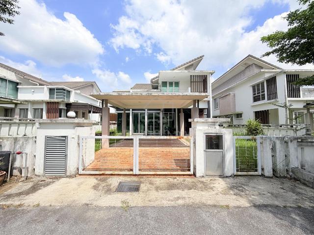 5000SQFT FREEHOLD 2 Storey Semi D Rembulan Timur Enstek 1