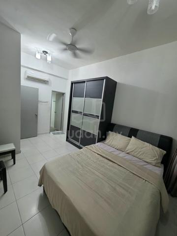 Golden Triangle Master Room for Rent - Sungai Ara, Bayan Lepas 1