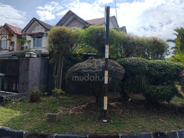 Corner double storey Putra Heights 1