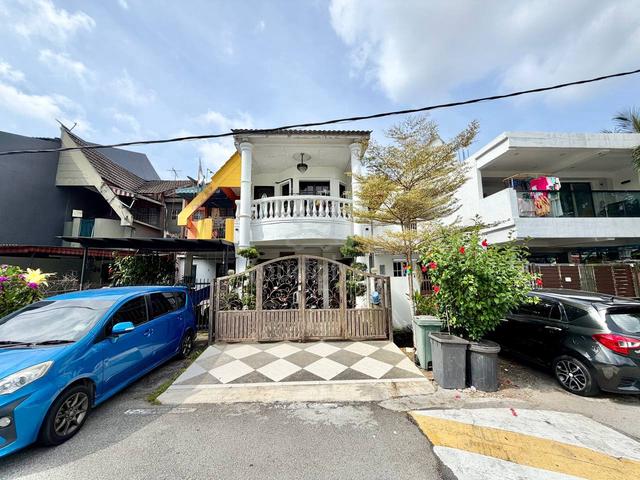[Renovated+Facing Open] Taman sri Gombak Fasa 8, Batu Caves, Selangor 1