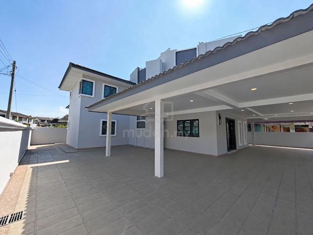 Luxury Double Storey Bungalow / Corner / Freehold / Fully Renovated 1