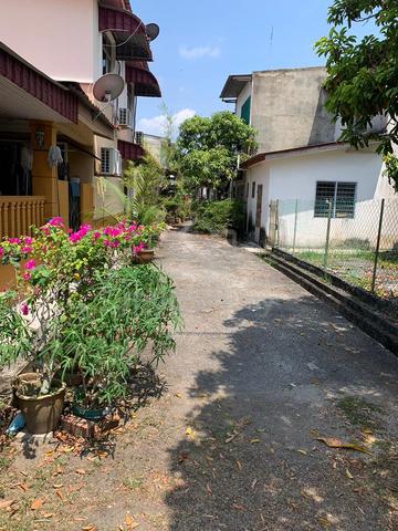 Double Storey Low Cost Bukit Treh 1