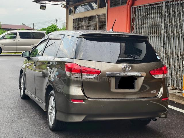 2011 Toyota WISH 1.8 X  (A) - 4