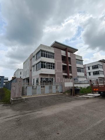 Tanjung Pelepas - 3 Storey Semi-D Factory For Sale 1