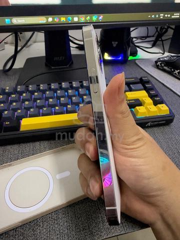 Iphone 12 Pro 256gb Silver - photo 3 of 6