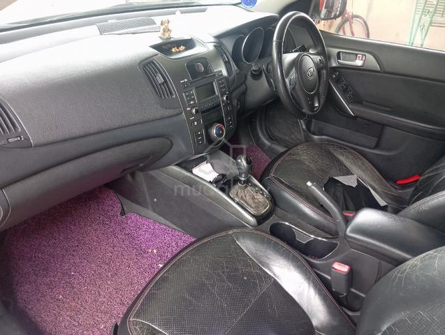 2011 Kia FORTE 2.0 KOUP SX (A) - 4