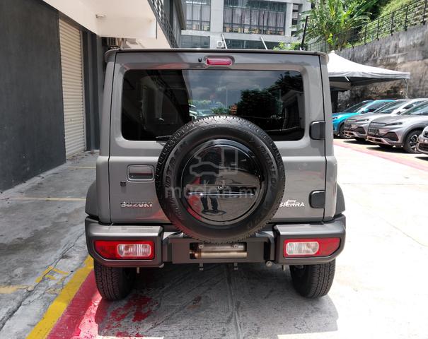 MEDIUM GREY 9000KM 2023 Suzuki Jimny 1.5 JC Sierra - 4