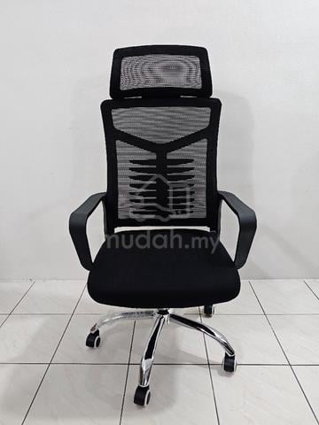 ergonomic executive chair with wide headrest  - photo 2 of 2
