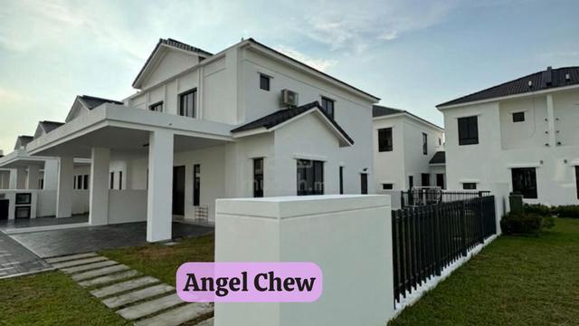 cozy home design Batu Kawan house for rent 1