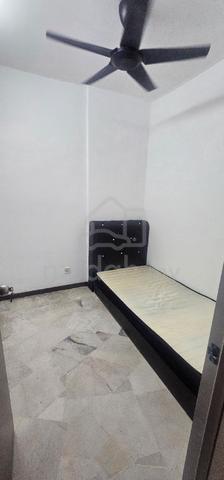 small room vista angkasa 1