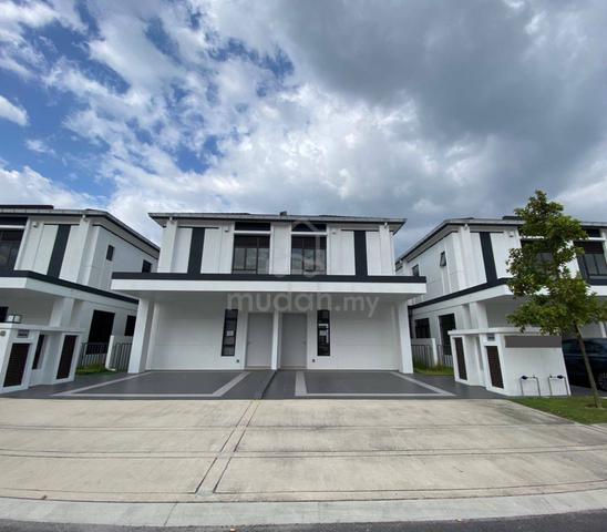 Regent Eco Grandeur Puncak Alam Double Storey House 1