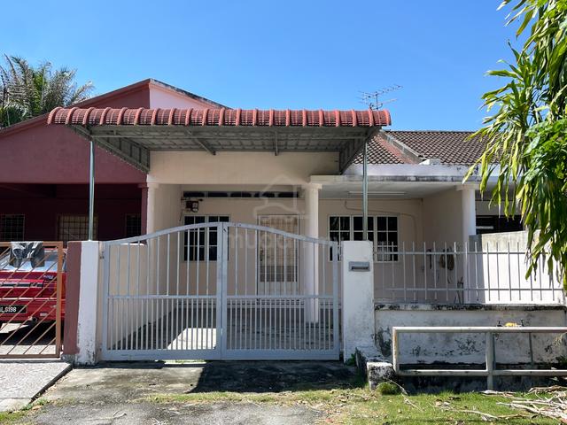New Town Renovated Single Storey Terrace - Unblock Mountain view 1
