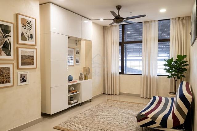 E Suite-Designer Suite @ Emerald Avenue 1