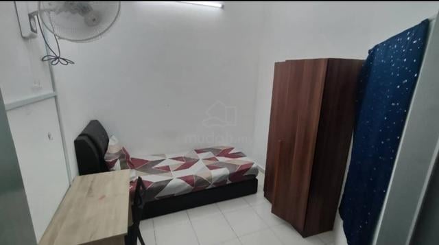 NICE SINGLE ROOM FULLY FURNISHED @ LAMAN HARIS, Puncak Alam 1