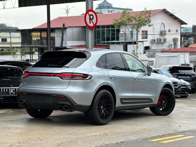 SPORT CHRONO BLACK SEAT 2022 Porsche MACAN 2.0 (A) - 2