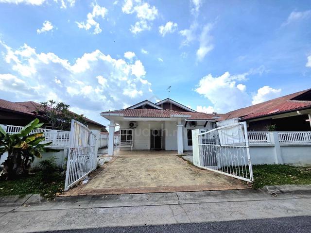 [Facing Open] Semi-D Single Storey Acacia Garden City Homes Seremban 2 1