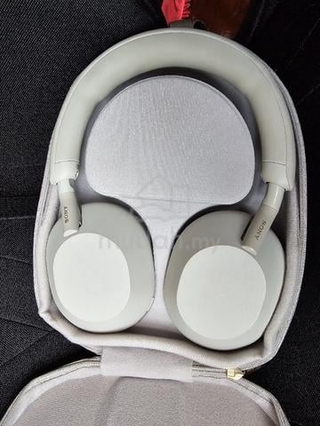 Carousel Image