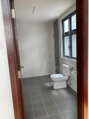 3 Storey Terrace House Sungai Ara 1 1