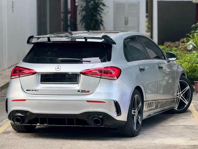 Mercedes Benz A200 AMG A35sBdykit AmbientLght 1Own - 4