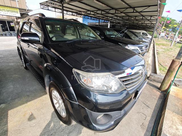 2013 Toyota fortuner 2.7 v auto  - 2