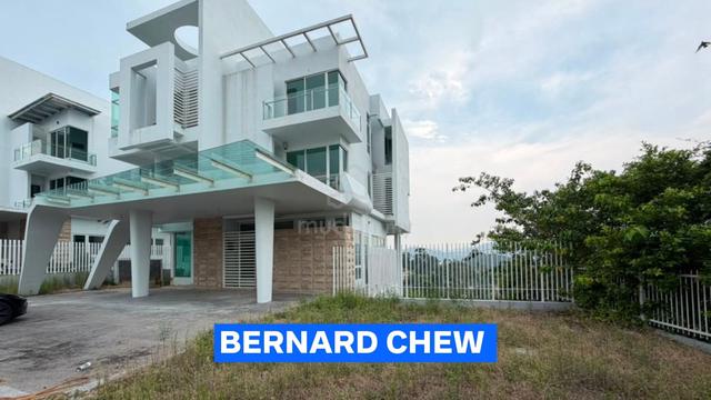 [Corner Unit Hilltop Bungalow House Sale ] Southbay Lazenda Batu Maung 1