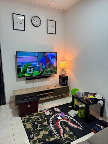 Extended Terraced House 3R2B Bare Unit Seri Kembangan Near LRT 1