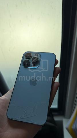 iPhone 13 Pro - photo 3 of 3