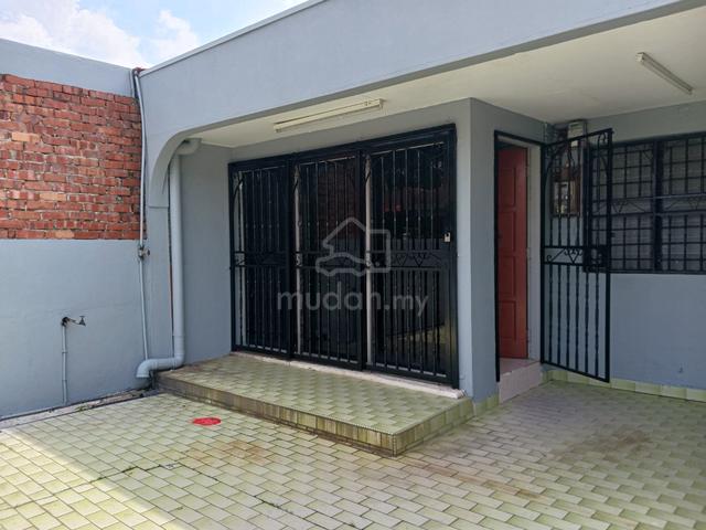 Single storey house Sri Muda, Shah Alam for rent 1