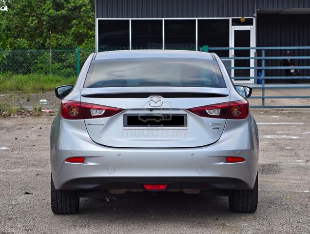 2018 Mazda 3 2.0 SKYCTIV-G HIGH FU/SERVICES MAZDA - 2