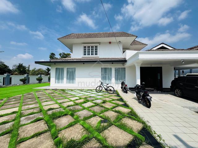 CORNER LOT Bungalow House 2 Storey Seksyen 6 Shah Alam Selangor 1