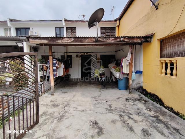 FREEHOLD NON BUMI 2 Storey House Taman Perkasa Hulu Langat 1