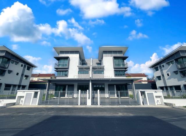 (Semi-D Brand New) Rumah Siap di Bandar Baru Bangi 2